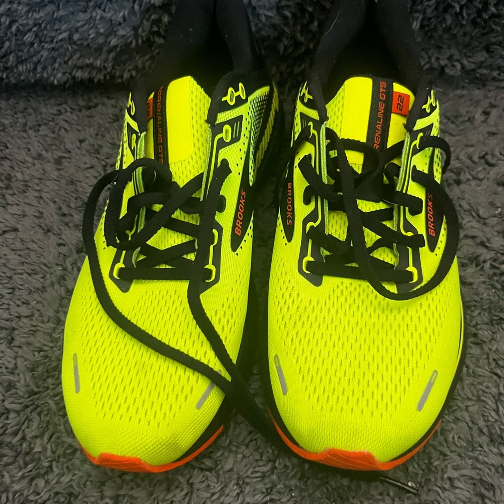 Brooks Men's Running Shoes - Neon Yellow